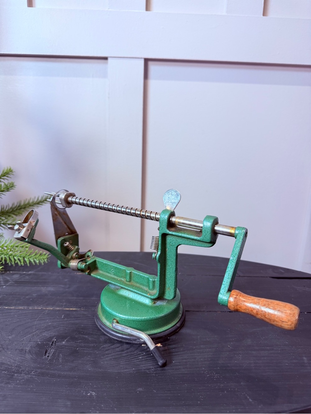 Lee valley Apple Peeler, Slicer and Corer STAINLESS STEEL W/SUCTION BASE